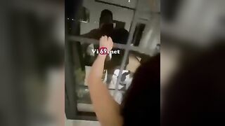 Đã chơi bên cửa sổ em còn rên to thế này hàng xóm sao ngủ được