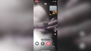Con bạn thân nứng nhờ bạn call dâm