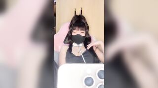 Em gái xinh live fb