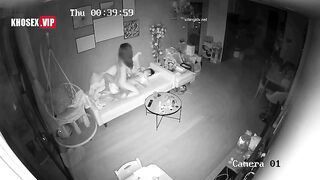 Hack Camera Cặp vợ chồng trẻ chịch nhau cực sung trên ghế sofa 2