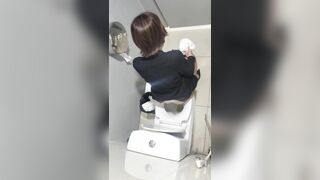 Tác nghiệp nhà vệ sinh 8