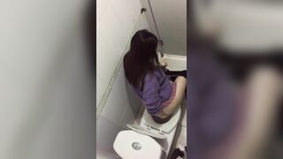 Tác nghiệp nhà vệ sinh 11