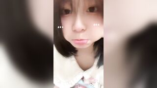 Đi đái xong móc lồn thủ dâm luôn, đky kênh ib tui cho xem cơ thể nhó