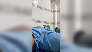 mò lồn con em gái lúc ngủ