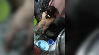 Máy bay tắm nứng quá dùng cả chay nước thọc ra nước đái còn húp lại. Mua full tele: o