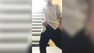 Học sinh 2k8 out door ngoài cầu thang trường
