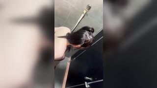 Quay lén nhà wc P7, đky kênh ib tui cho xem cơ thể nhó