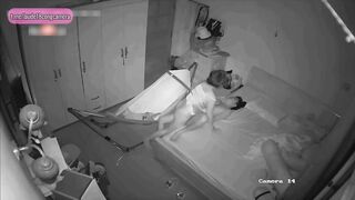 Hack cam cặp vợ chồng tranh thủ con ngủ địt hăng say