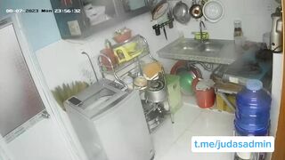 Hack cam mặt xinh dáng nuột
