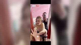 Cô dâu chú rể tranh thủ địt nhau khi họ hàng đang hát karaoke mừng đám cưới