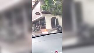 Nhân viên Ngân Hàng VPBank NEO bú cu cho sếp trên ôtô để được tăng lương