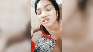 Lệ quyên móc rồi đái vô ca rồi uống ai muốn xem full thì nt giá 50k full video nha