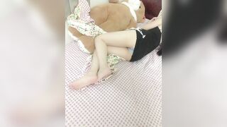 Lén vào phòng em gái full mô tả