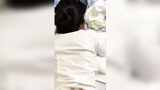 Em sơ mi trắng khóc vì bị hãm hiếp