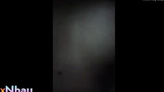 Em học sinh vào nhà nghỉ cùng ny
