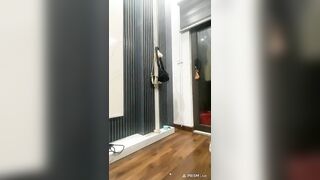 Live fb em gái xinh