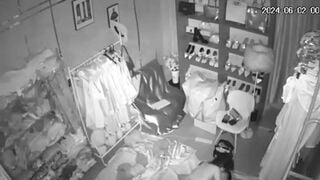 Hack cam Em Chủ shop quân áo vú to đẹp