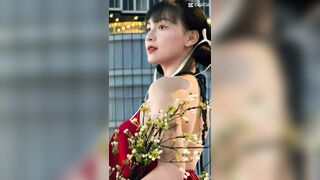 lê thị kim ngân khi ny đi nv