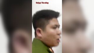 Cô.ng an ngoại tình ngay tại trụ sở