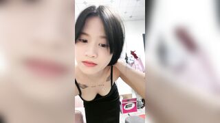 Em gái bướm hồng live sex