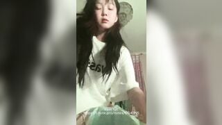 Nõn nà luôn, xinh như thiên thần mà mỗi tội hơi dâm à