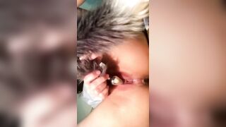 Thủ dâm chảy nước lồn cùng với chiếc đuôi cáo