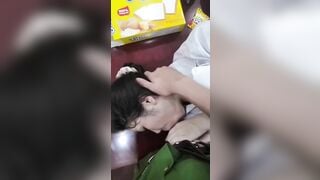 Anh công an may mắn được em học sinh bú cặt