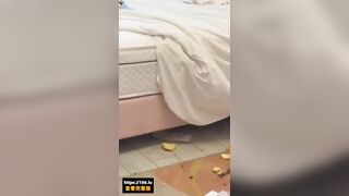 Đánh ghen bắt dựng lại cảnh đụ tiểu tam