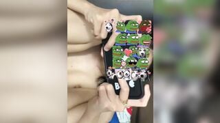 xuất tinh đầy lồn em học sinh lồn múp không lông 2