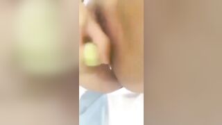 Em gái lồn non thủ dâm bằng dưa chuột p2