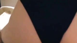 Địt con đĩ lồn múp rên nhiều