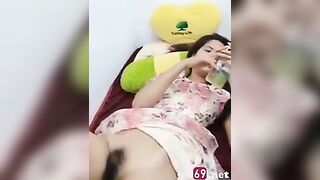 E nằm nghiêng cho dáo nước chờ a