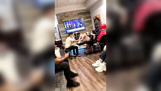 Xăm lồn lên đỉnh bắn nước đầy người thợ xăm