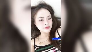 Có phải e Ái cà mau ko giống quá cơ