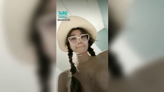 Rosababyvip thủ dâm bắn nước lênh láng trong nhà vệ sinh
