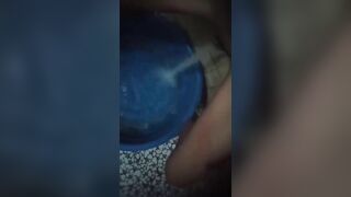 Em lệ quyên ngồi lên ống nước cạ lồn bao phê