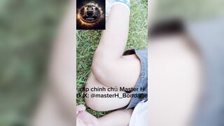 Bấm ngừng thời gian lột đồ thằng bé trong công viên