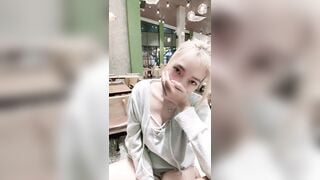 90,26ẻm mang chip rung đi cafe rung nứng quá chịu kh nổi vô wc ở cafe thủ dâm luôn cá
