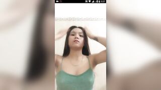 Em Gái Kute show Hàng Trên Bigo