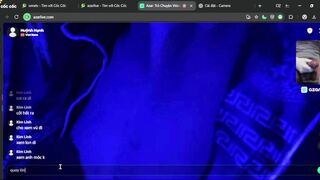 gạ em gái thủ dâm móc lồn chat sex