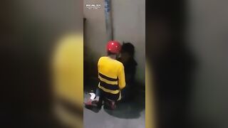 Đến thua thanh niên Be giở trò đồi bại với người ăn xin đầu óc không bình thường