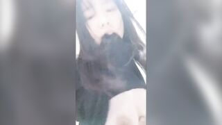 Bố dượng và con gái khi mẹ không có nhà🥵