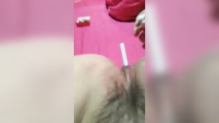 Lol biết hút thuốc ^^