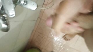 nửa đêm nứng ko chịu được