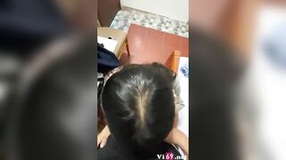 Xin mẹ qua nhà bạn học thêm, em học sinh c3 bị bạn trai xả tinh vào mồm