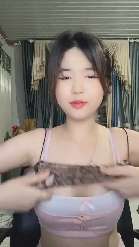 Em hương loli xinh đẹp 4