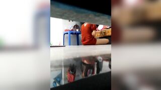 Quay lén chị gái cùng dãy trọ thủ dâm
