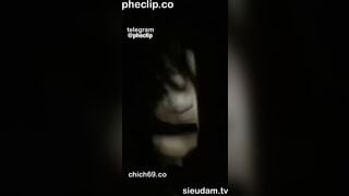 Em Nhân Viên Quán Cafe Võng Chiều Khách Tới Bến