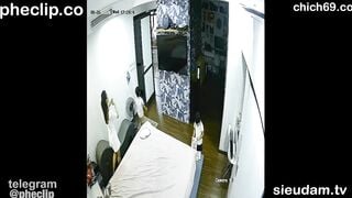 Hack Camera Gái 2 Con Bú Cu Chịch Nhau Với Chồng