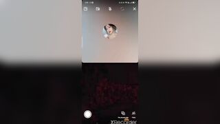 Em gái xinh call thủ dâm với bạn